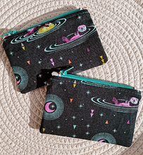 Load image into Gallery viewer, Zippered Small Coin Bags