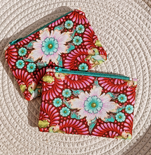 Load image into Gallery viewer, Zippered Small Coin Bags