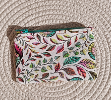 Load image into Gallery viewer, Zippered Small Coin Bags