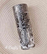 Load image into Gallery viewer, B&amp;W Floral &amp; Bees 20oz- Vinyl and Foils Tumbler
