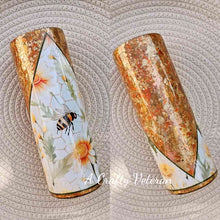 Load image into Gallery viewer, Daisies &amp; Bees 20oz- Vinyl and Foils Tumbler- Tri
