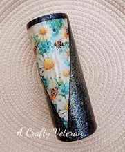 Load image into Gallery viewer, Daisies 20oz- Vinyl and Glitter Tumbler- DV
