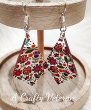 Load image into Gallery viewer, Owls &amp; Flower Earrings
